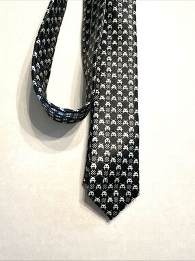 Black and White Space Invader Polyester Skinny Men's Tie